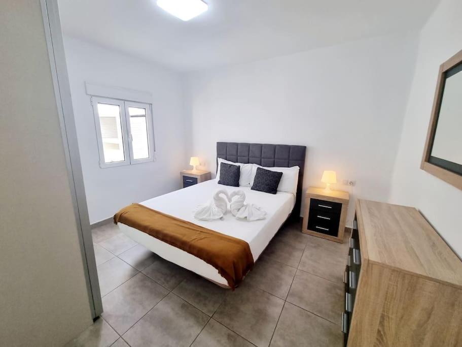 Pequeno Bungalow Firt Line Of The Sea Costa Teguise Exterior foto