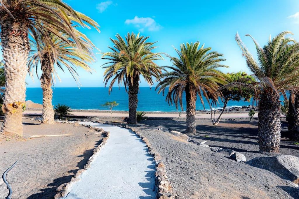 Pequeno Bungalow Firt Line Of The Sea Costa Teguise Exterior foto