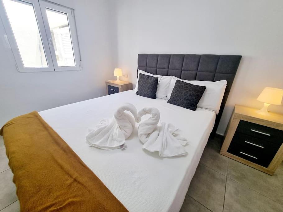 Pequeno Bungalow Firt Line Of The Sea Costa Teguise Exterior foto